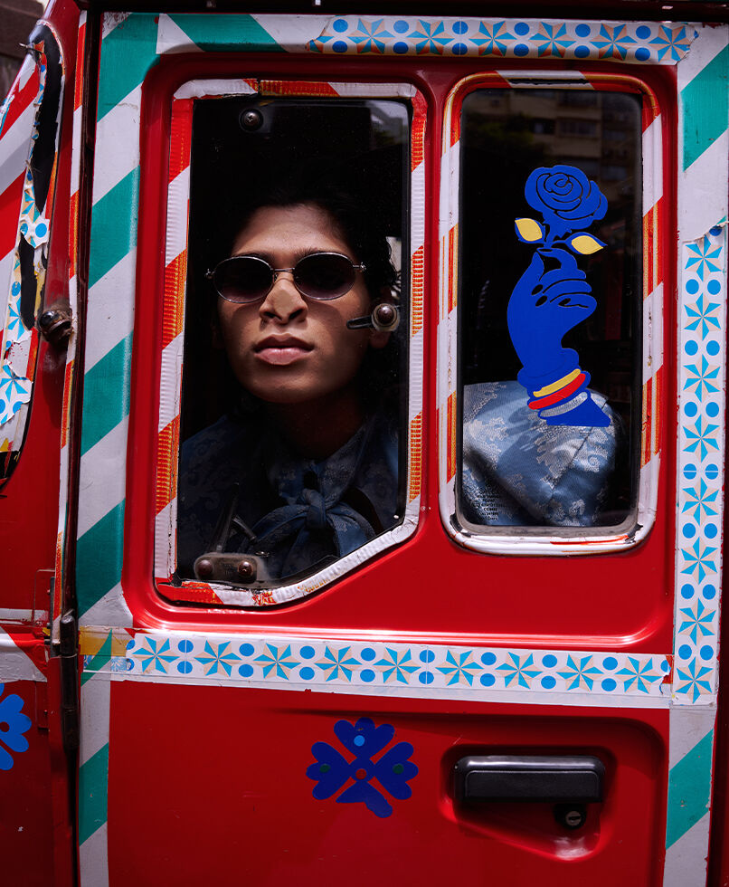 Vivienne Westwood サングラス ケース付き Sun 24 Campaign - Mumbai | Vivienne Westwood®