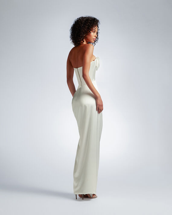 Delicate Drape image number 4