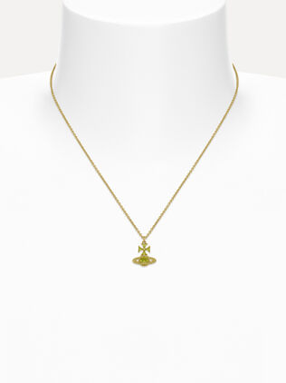 Mila Pendant Necklace