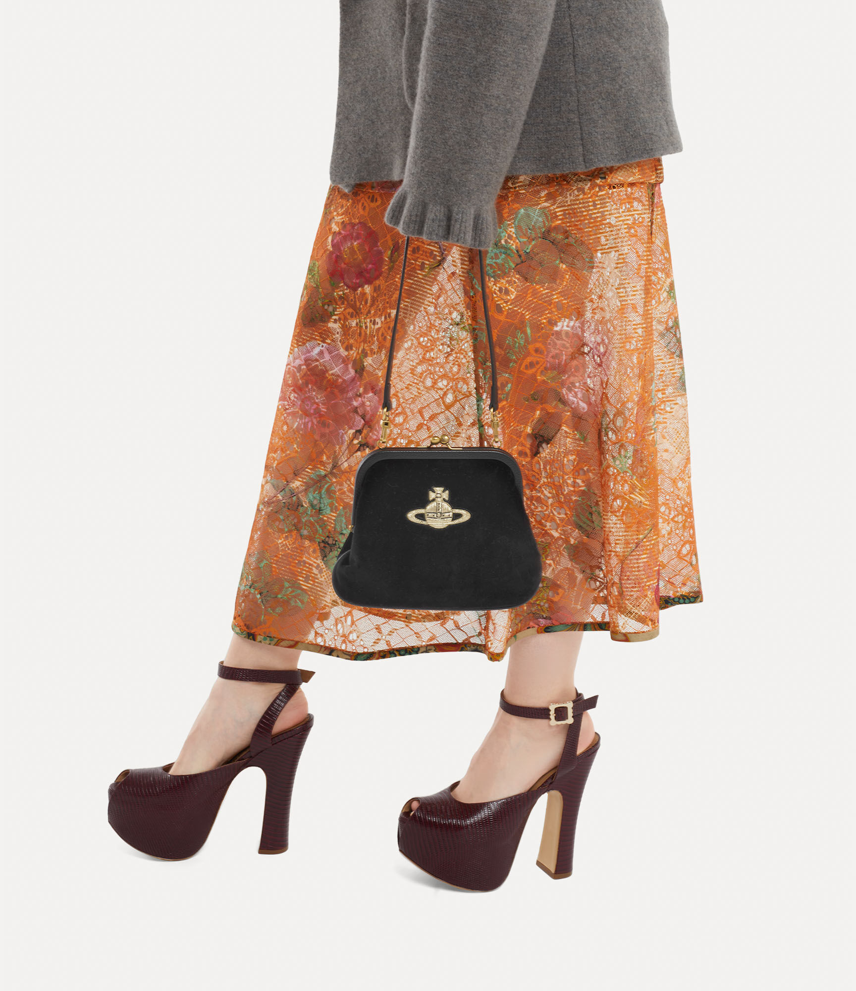 Vivienne's clutch  large image number 2