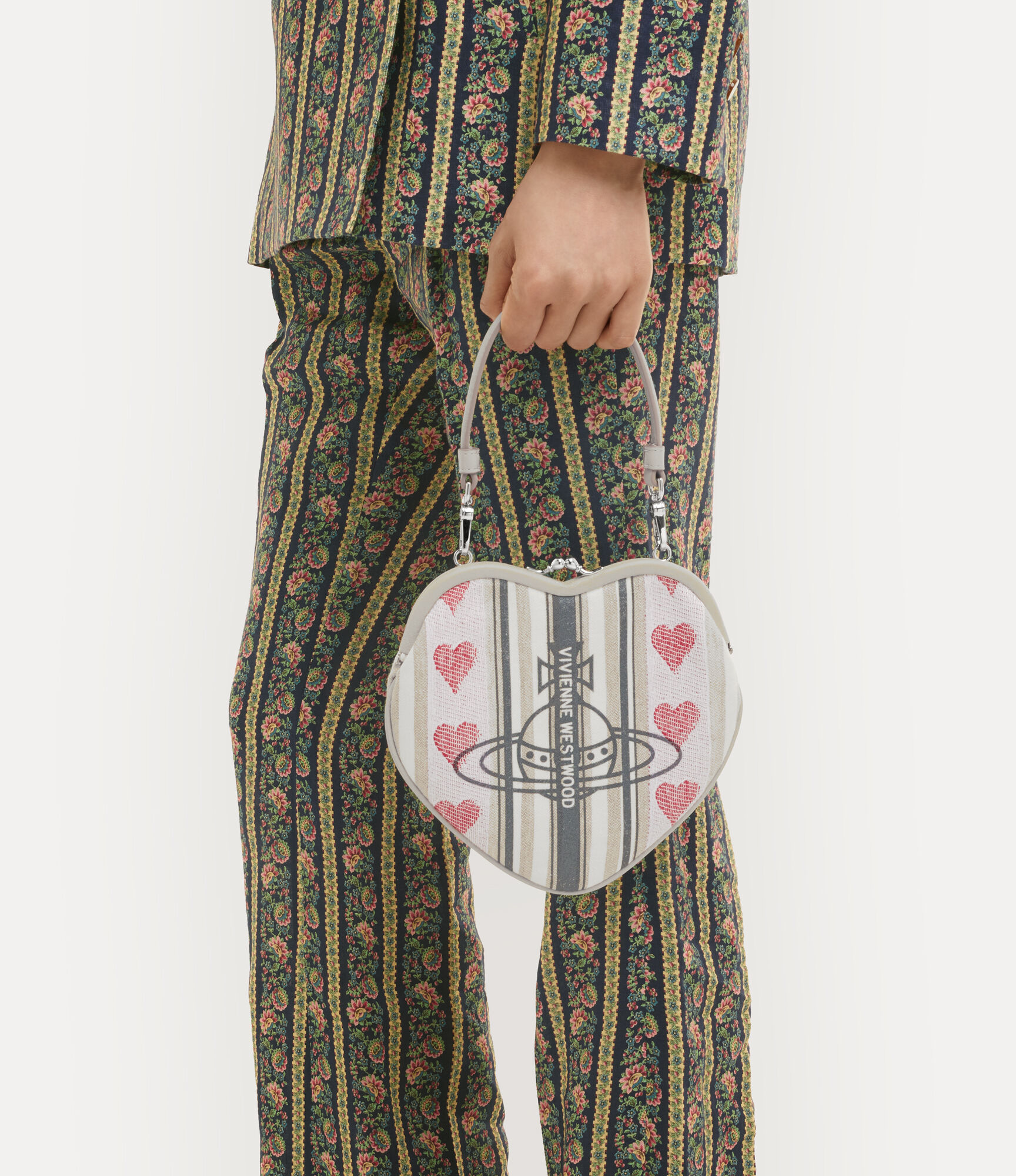 Belle Heart Frame Purse  large image number 2