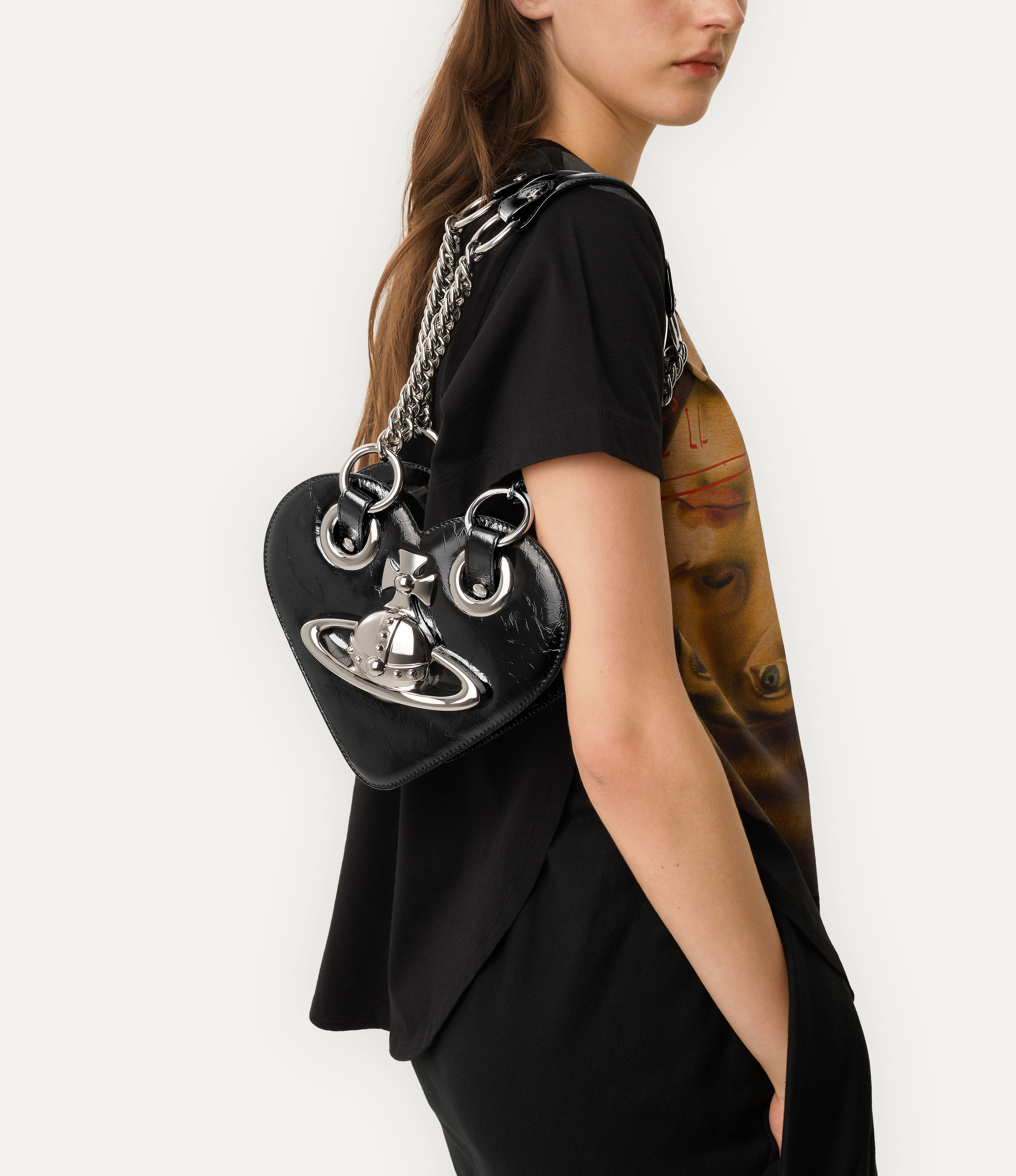 Juliet Heart Chain Bag in BLACK | Vivienne Westwood®