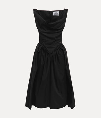vivienne westwood graduation dress Graduation season is here! King's graduation gowns, designed by Dame Vivienne Westwood, bring together centuries of academic heritage with contemporary design. Dame Vivienne Westwood worked alongside King's alumnus and academic dress