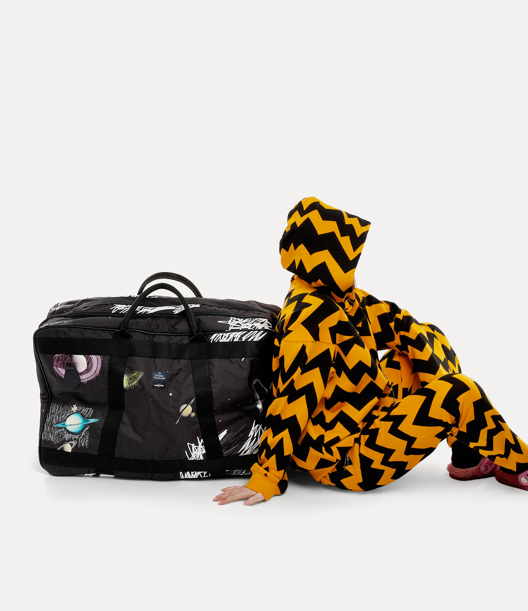 Vw suitcase  large image number 1