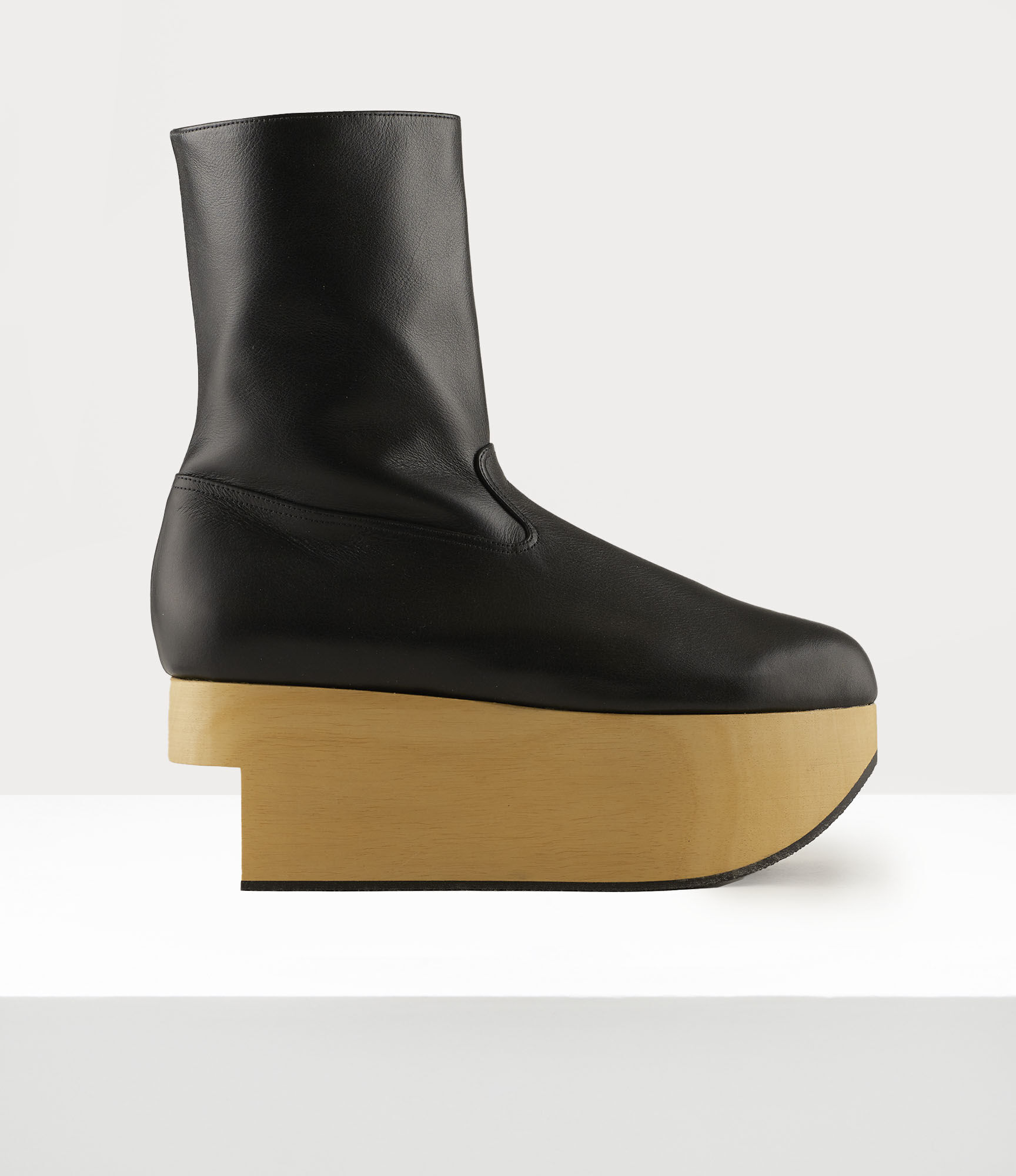 Rocking Horse Boots in BLACK | Vivienne Westwood®