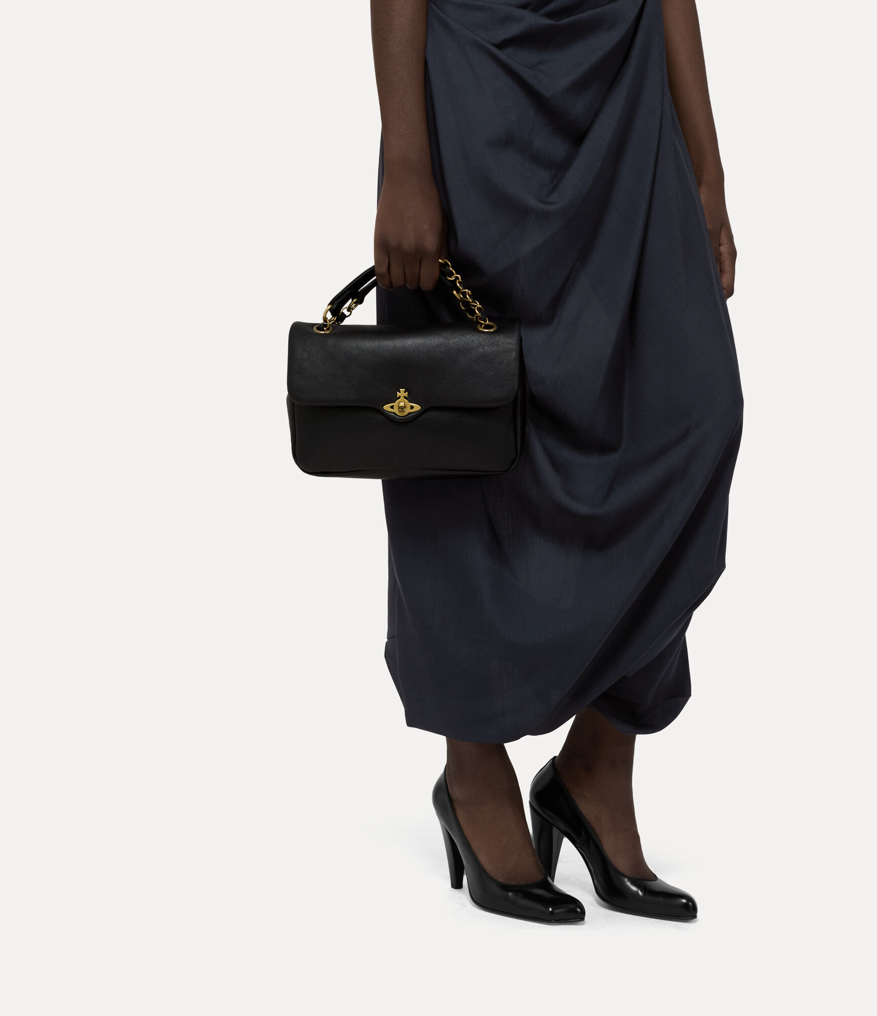 Anita Medium Shoulder Bag  large image number 2