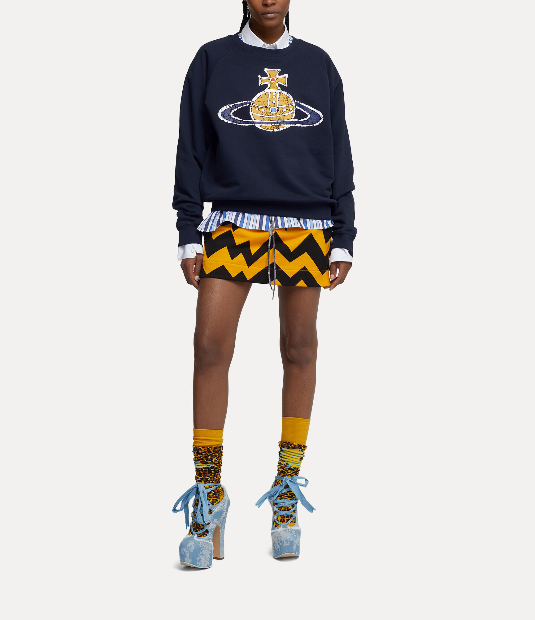 Time machine raglan sweatshirt  large image number 4