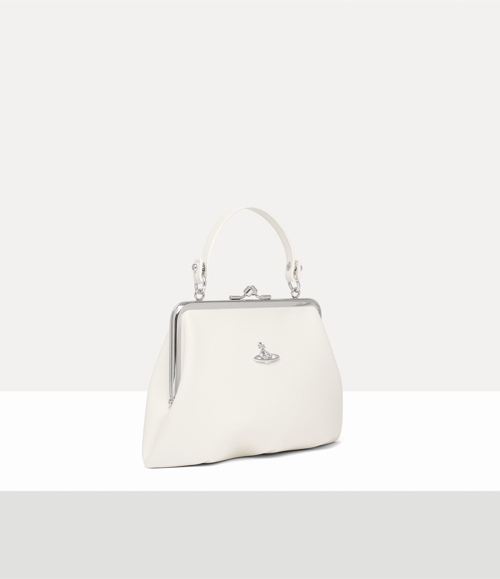 Granny Frame Purse in OFF-WHITE | Vivienne Westwood®