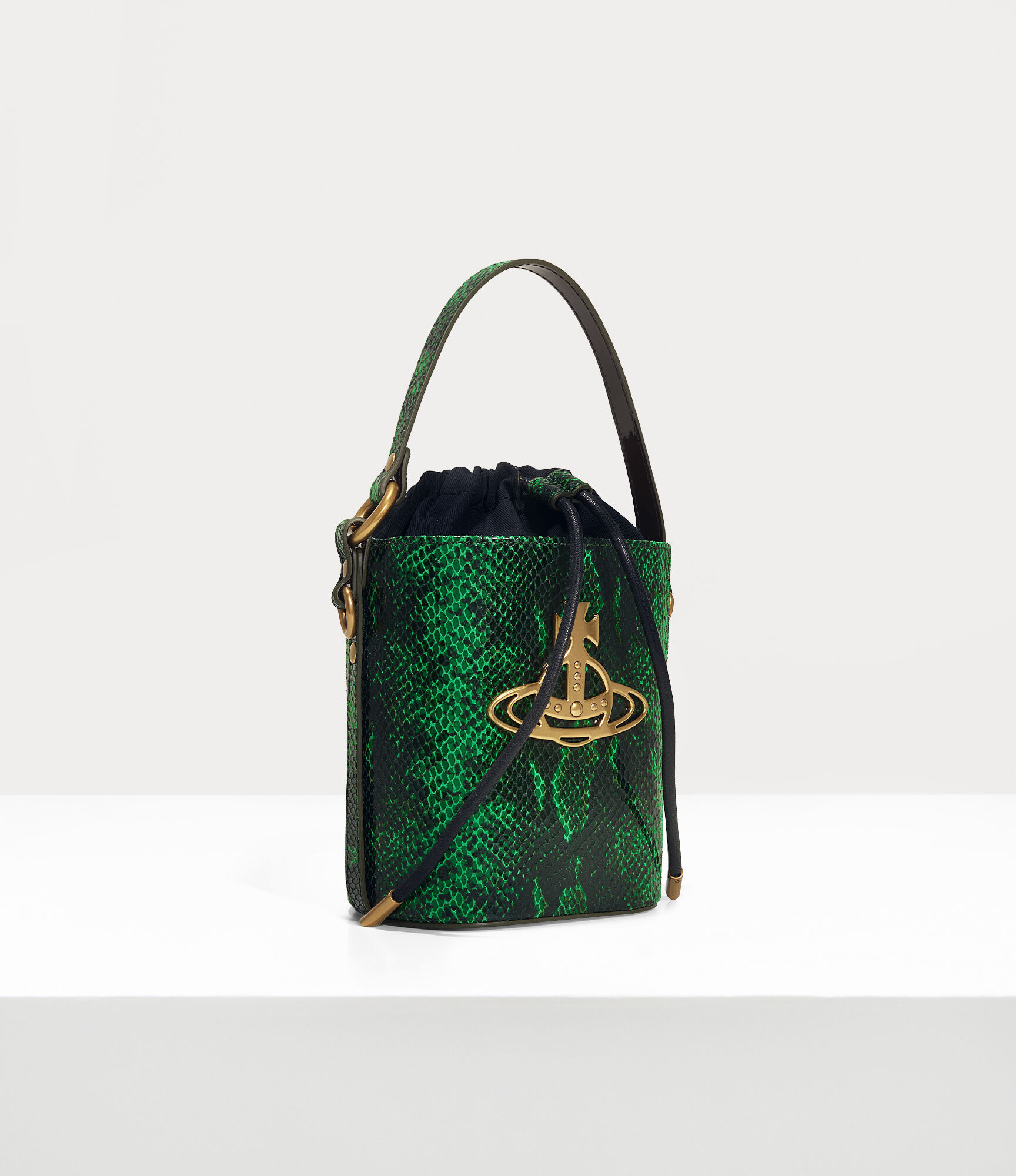 Daisy Drawstring Bucket Bag in GREEN | Vivienne Westwood®