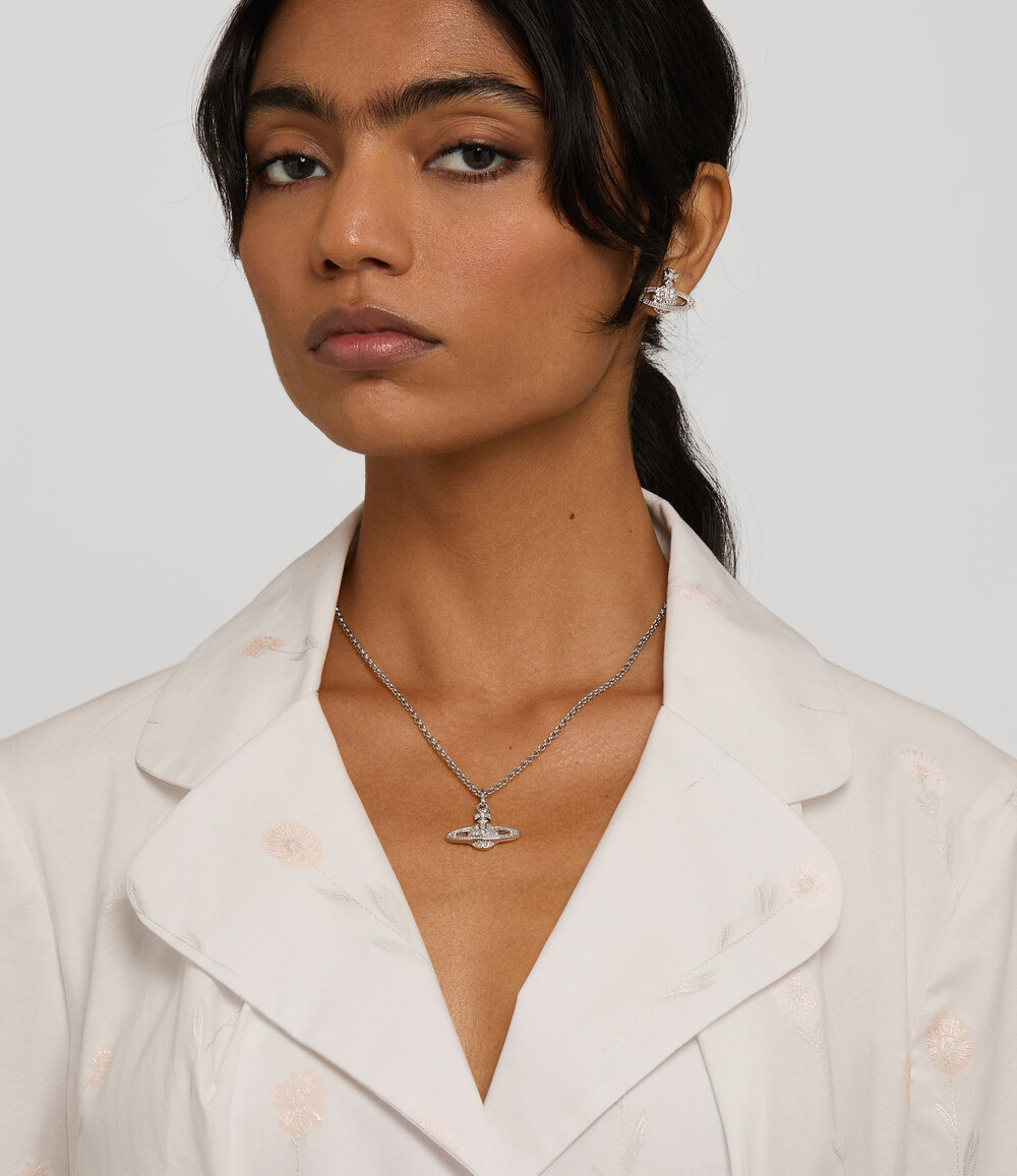 Vivienne Westwood Mayfair Bas Relief Pendant Necklace in Rhodium Crystal Crystal, view 4