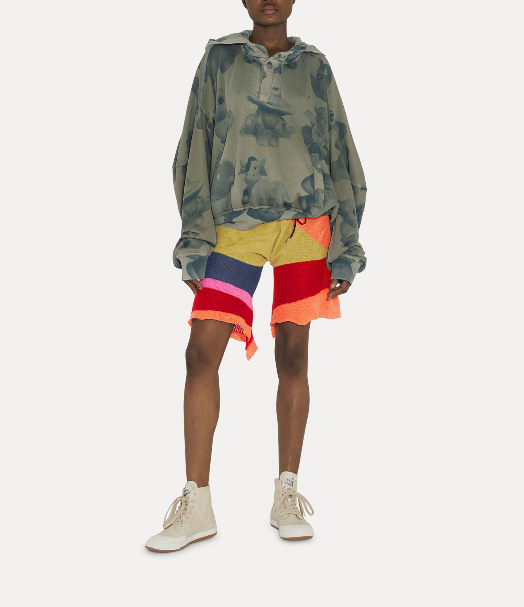 Distressed shorts   large image number 3