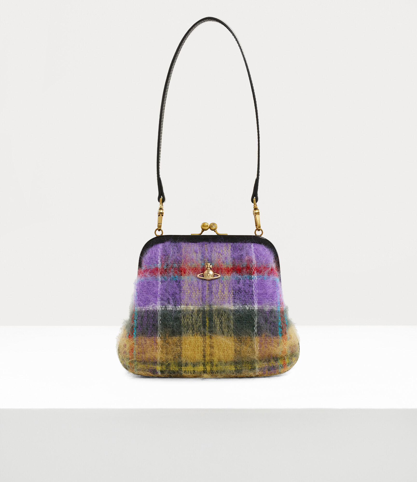 Vivienne's Clutch  large image number 1