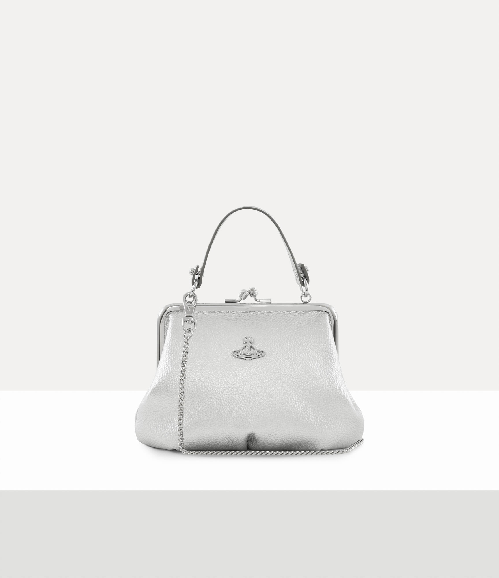Granny Frame Purse in SILVER | Vivienne Westwood®