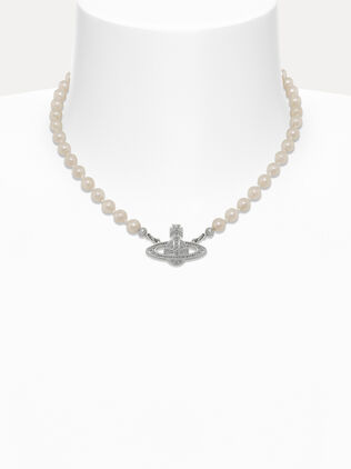 Mini Bas Relief Pearl Choker
