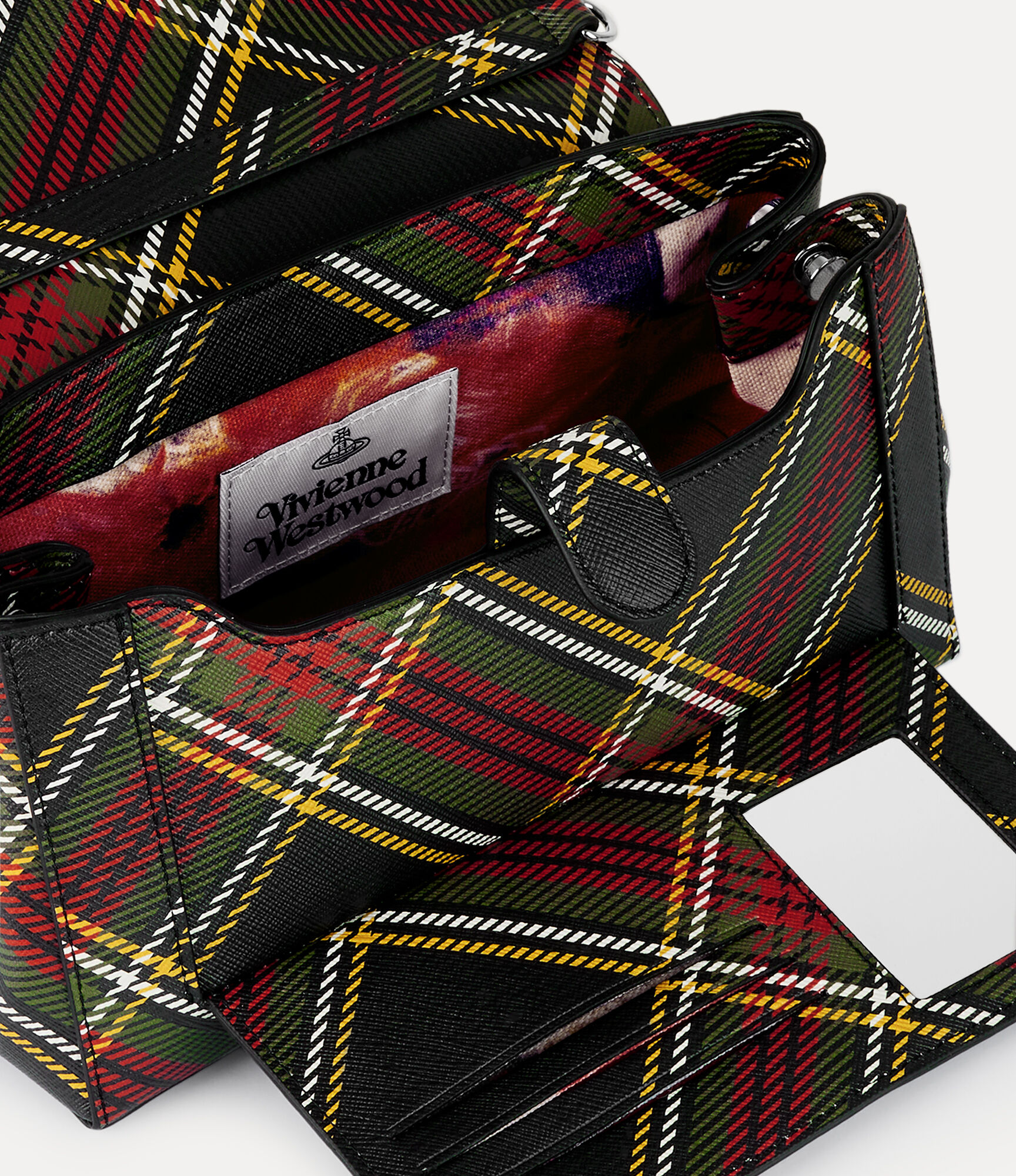 Sites-viviennewestwood-latam-Site