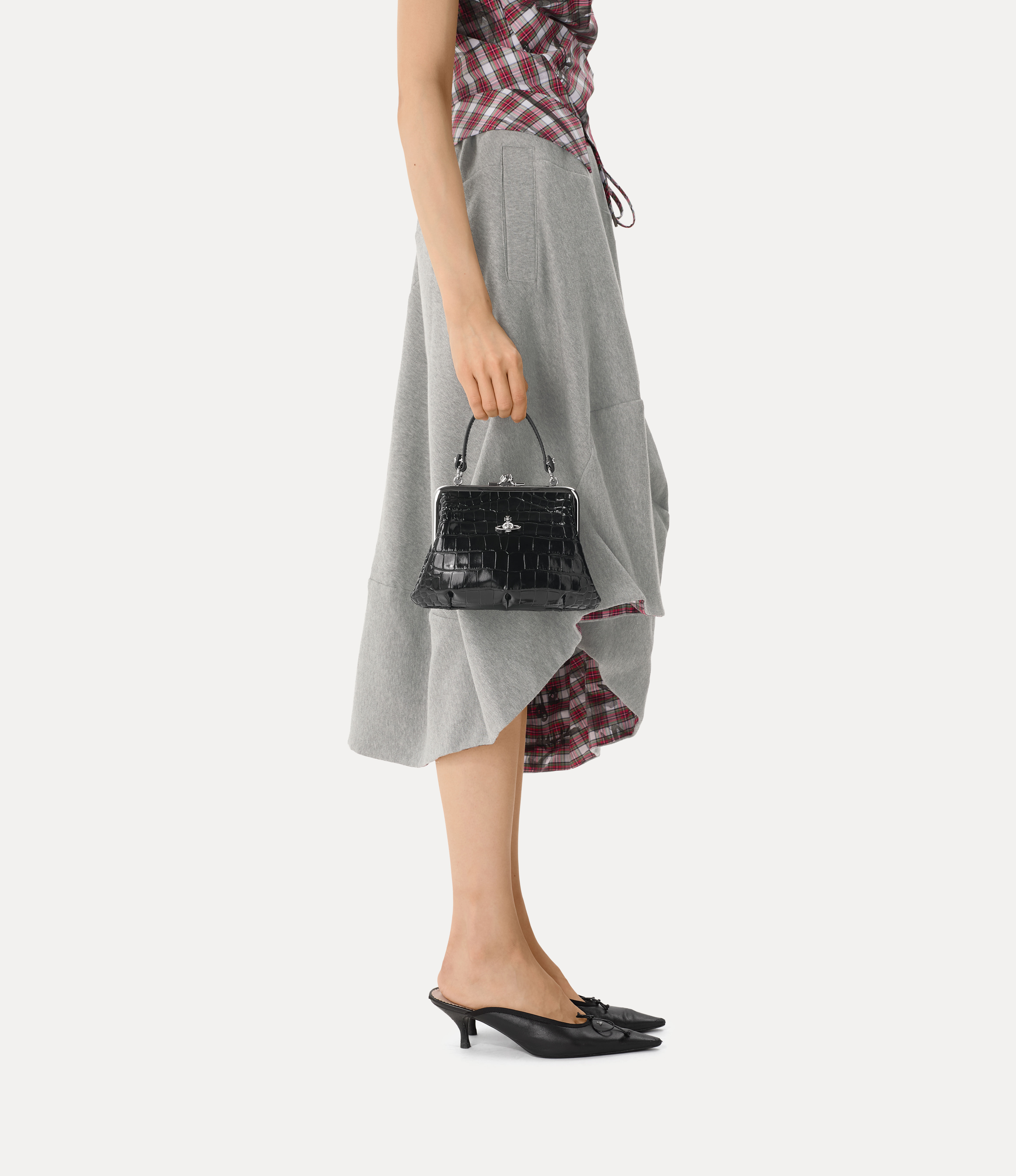 Granny がま口バッグ - ブラック | Vivienne Westwood®