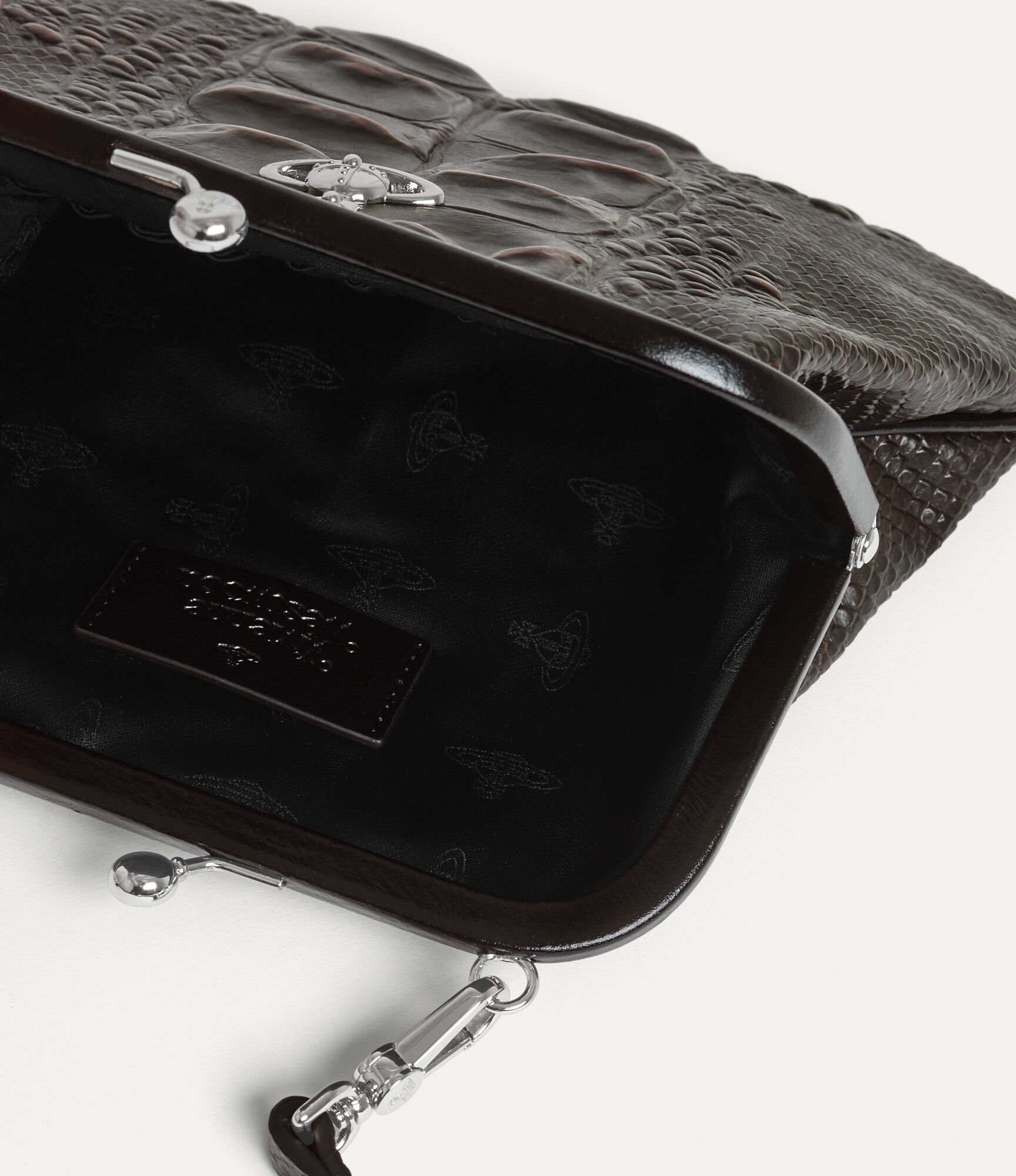 Vivienne's Clutch  large image number 5