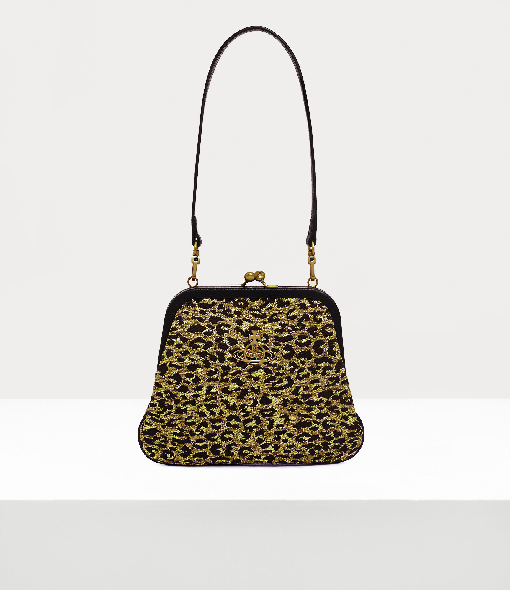 Vivienne's clutch  large image number 2