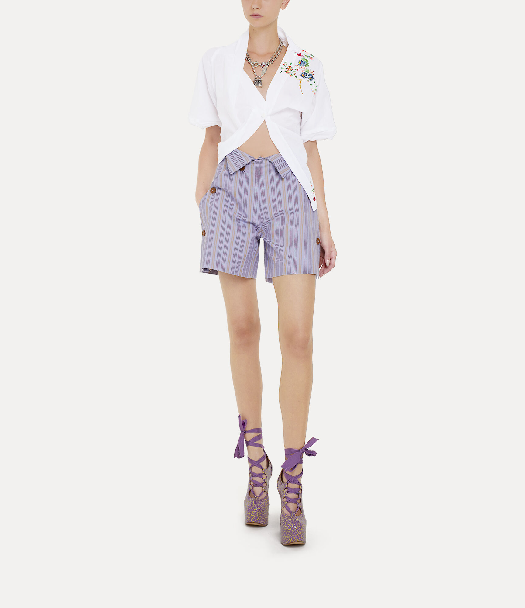 W cj shorts  large image number 1