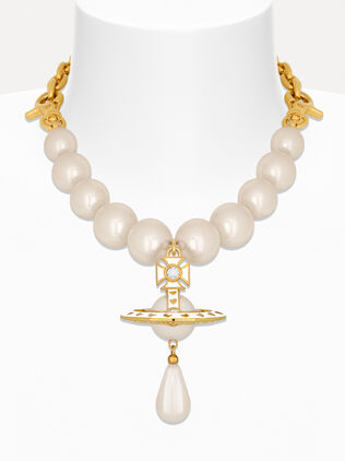 Nana Pearl Necklace