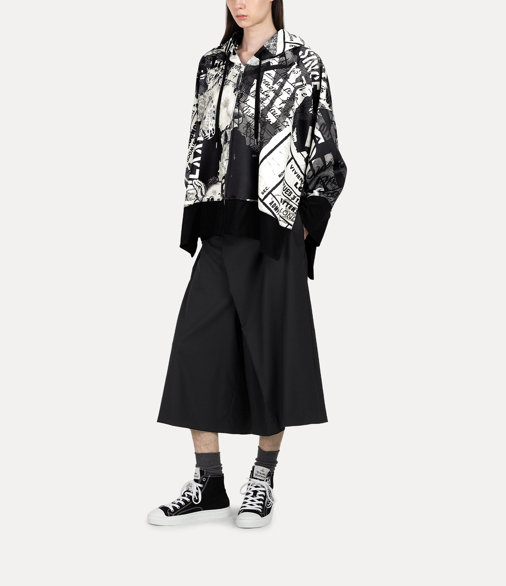 Tabloid Slit ジップフーディ - ブラック | Vivienne Westwood®